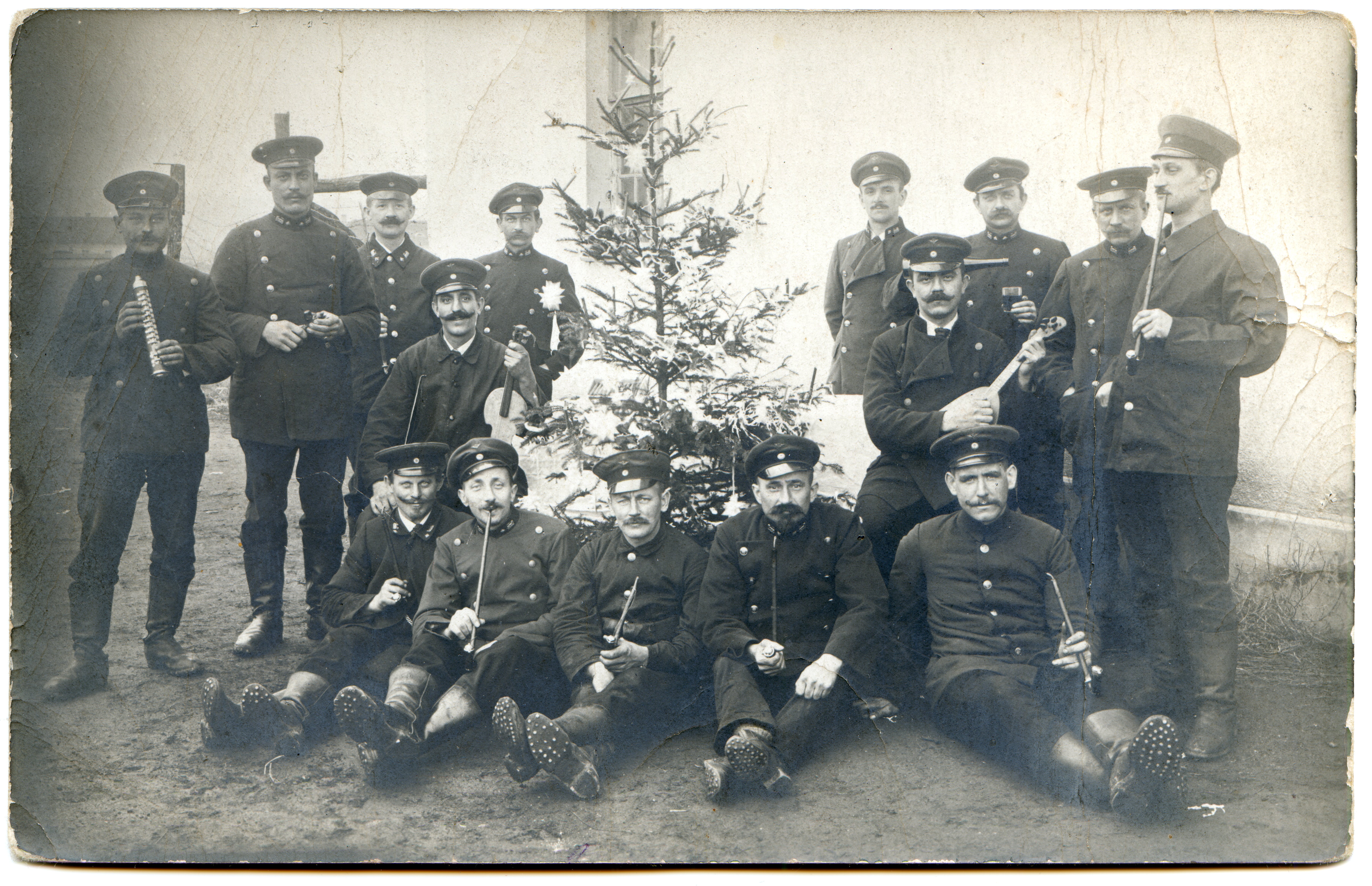 Bozicna cestitka nemackog vojnog orkestra, fotografisano u Cupriji krajem 1916. godine